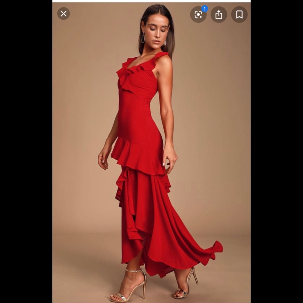 NEVER WORN! Lulu’s Ruffled Sleeveless Maxi Dress